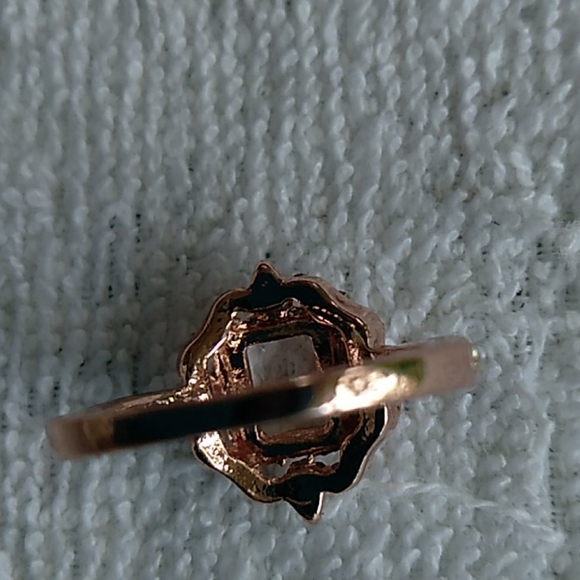 NewBeautiful Rose Gold Filled White Sapphire Ring - Picture 5 of 5